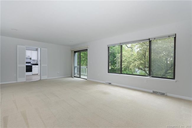 21 - 21 Hills Ln, Condo with 2 bedrooms, 2 bathrooms and null parking in Westport CT | Image 10