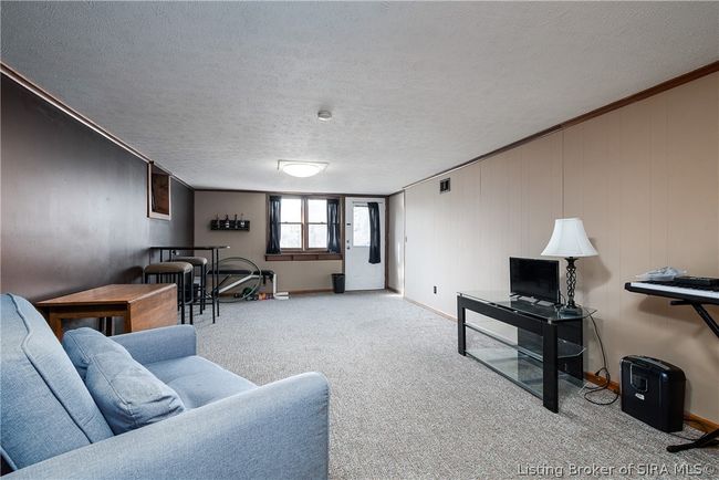 609 Lynn Rd, Home with 3 bedrooms, 2 bathrooms and null parking in New Albany IN | Image 20