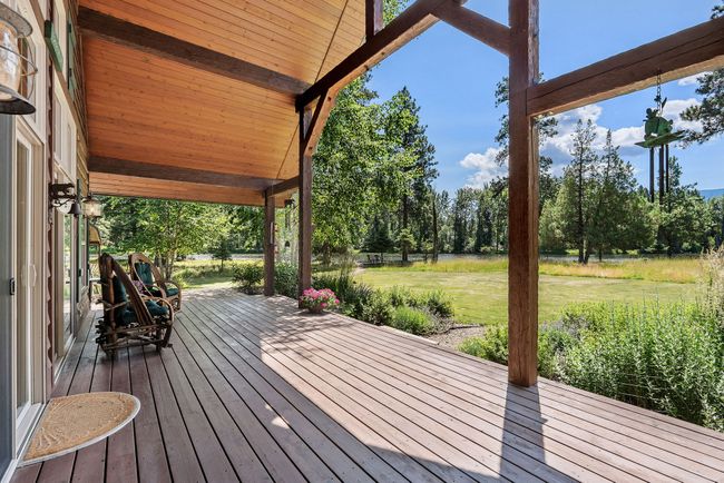 Front Porch Views of Swan River | Image 23