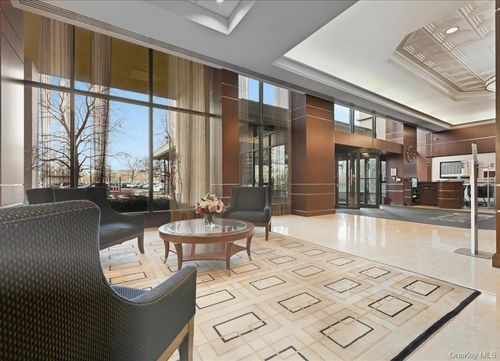 apt-25n-27110 Grand Central Pkwy, Floral Park, NY, 11005-1225 | Card Image