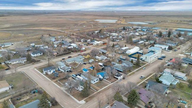 96 2 Avenue W, House other with 3 bedrooms, 2 bathrooms and 2 parking in Tilley AB | Image 34