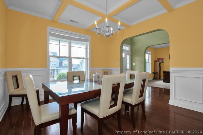 Formal Dining Room | Image 6