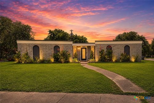 101 Mcdow St, Victoria, TX, 77901-4485 | Card Image