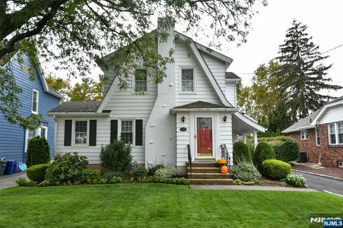 312 Harrison Ave, Hasbrouck Heights, NJ, 07604-1606 | Card Image