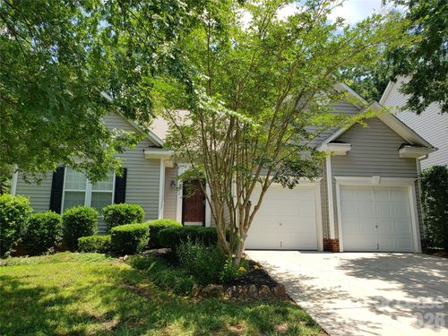 12026 Cheviott Hill Ln, Charlotte, NC, 28213-3896 | Card Image