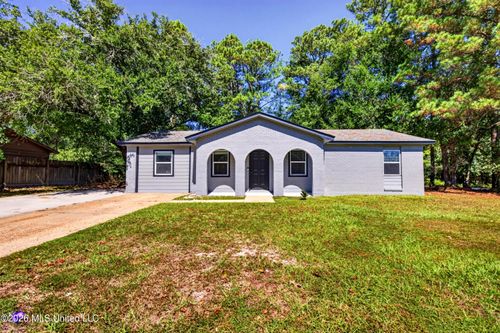 2000 Tulane St, Gautier, MS, 39553-6661 | Card Image