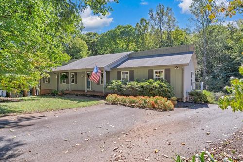 521 Turner Ashby Rd, Martinsville, VA, 24112 | Card Image
