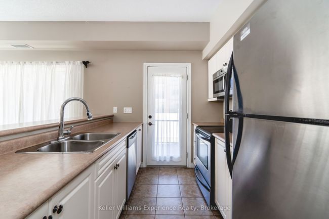101 - 19B Yonge St N, Condo with 2 bedrooms, 2 bathrooms and 1 parking in Elmvale ON | Image 17