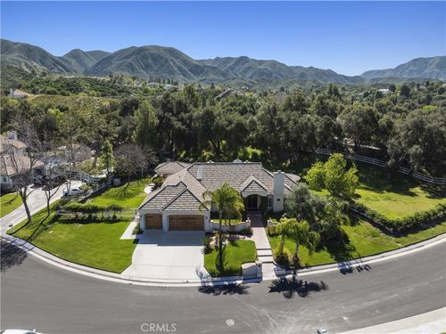 15629 Bronco Dr, Canyon Country, CA, 91387 | Card Image