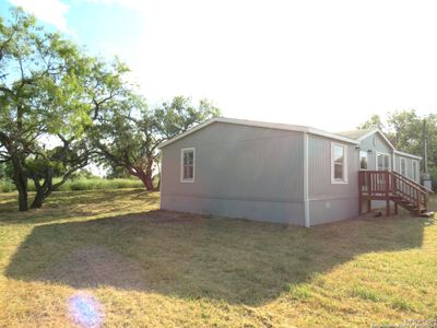 1008 Sanches Ave, House other with 3 bedrooms, 2 bathrooms and null parking in Pleasanton TX | Image 1