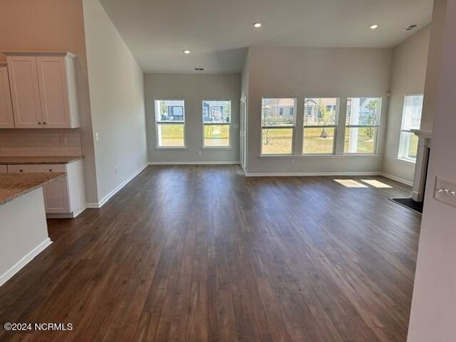 7877 N Balfour Dr Nw, House other with 3 bedrooms, 2 bathrooms and 3 parking in Calabash NC | Image 4