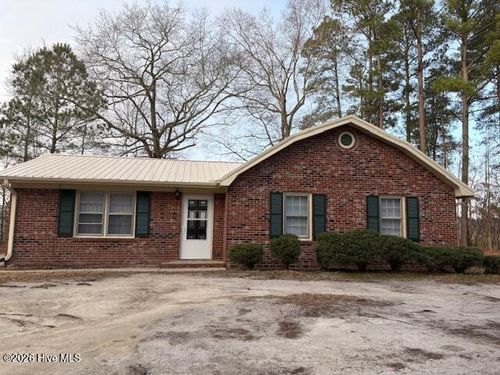 1708 Farmgate Rd, Kinston, NC, 28504-8956 | Card Image
