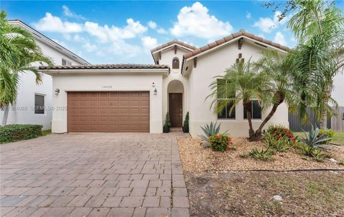 14929 Sw 176th Ter, Miami, FL, 33187-6822 | Card Image