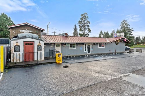 314 W Pine St, Oakville, WA, 98568 | Card Image