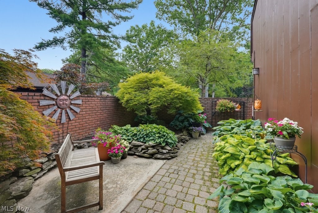 Residential in Sagamore Hills 5