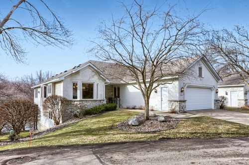 9934 Old Wagon Trl, Eden Prairie, MN, 55347-4548 | Card Image
