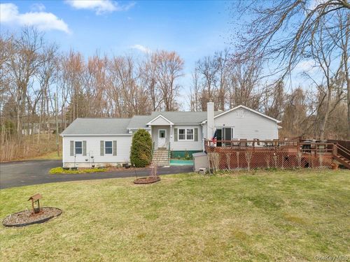 2672 Loretta St, Yorktown Heights, NY, 10598-2926 | Card Image