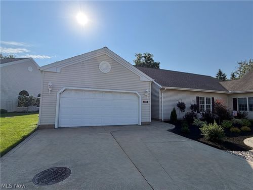 12225 Pheasant Run Cir, North Royalton, OH, 44133-5679 | Card Image