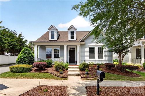 12422 Brenthaven Dr, Davidson, NC, 28036-8642 | Card Image