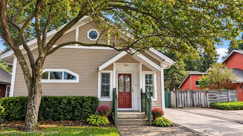 3668 Shorewood Rd, Burtchville, MI, 48059-1651 | Card Image