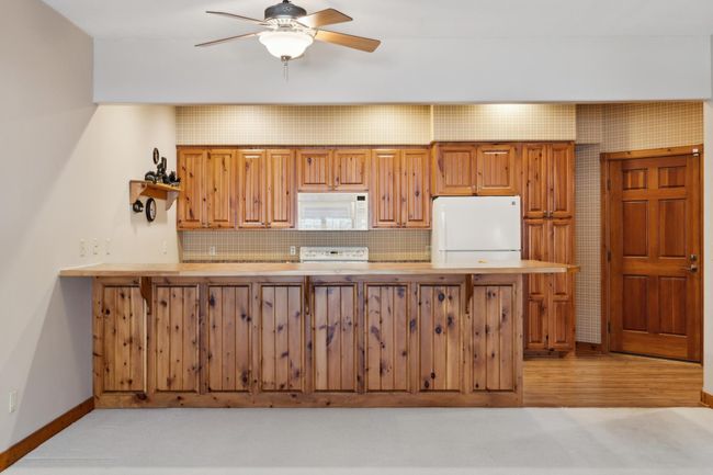 Kitchen | Image 11