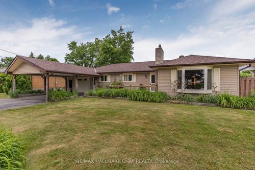 66 Queen St E, Elmvale, ON, L0L1P0 | Card Image