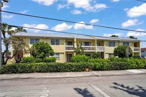 2161 Ne 36th St, Lighthouse Point, FL, 33064-7572 | Card Image
