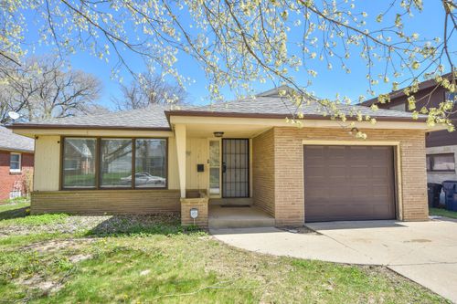 3950 N 58th St, Milwaukee, WI, 53216-2231 | Card Image