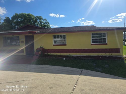 7772 Lake Park Dr, Jacksonville, FL, 32208-3059 | Card Image