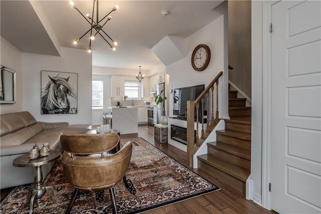 51 - 70 Plains Rd W, Townhouse with 2 bedrooms, 2 bathrooms and 1 parking in Burlington ON | Image 12