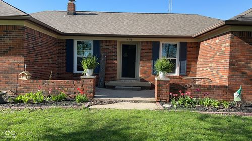 408 W 3rd St, West Lebanon, IN, 47991-8042 | Card Image