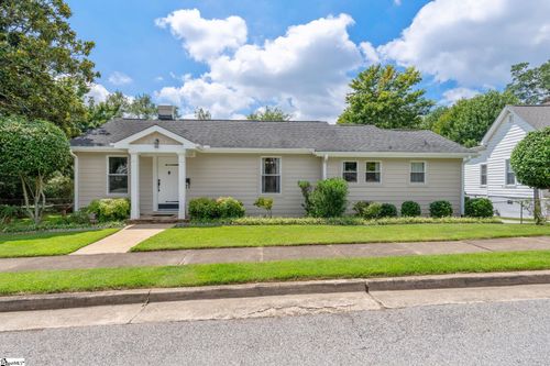 318 E Hillcrest Dr, Greenville, SC, 29609-5711 | Card Image