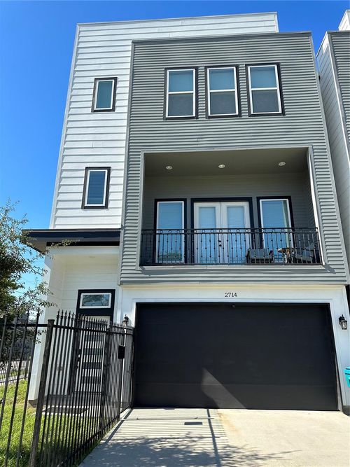 2714 Nagle St, Houston, TX, 77004-1532 | Card Image