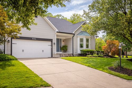 924 Alexandersville Rd, Miamisburg, OH, 45342-3988 | Card Image
