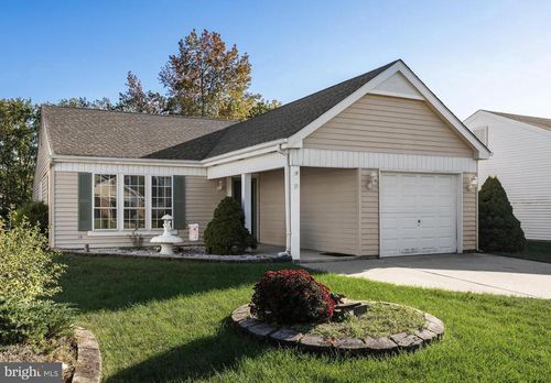 9 Mayfair Rd, Southampton, NJ, 08088-1014 | Card Image