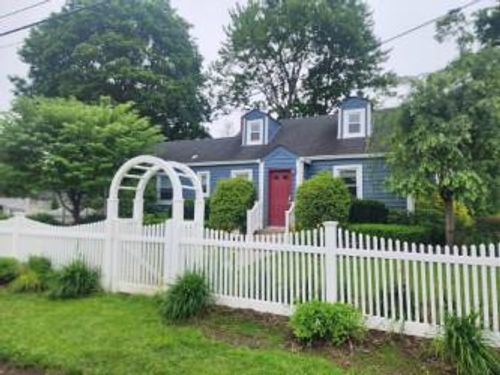 26 Cambridge Dr, Babylon, NY, 11702-3610 | Card Image