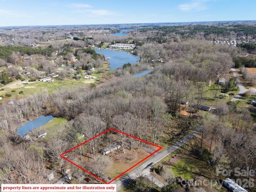 6562 Emerald Isle Dr, Sherrills Ford, NC, 28673-9353 | Card Image