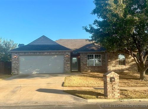 916 W Regatta Lane, Oologah, OK, 74053 | Card Image