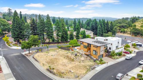 2100 Vintage Circle, Santa Rosa, CA, 95404 | Card Image