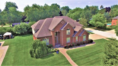 6901 Dakota Dr, TROY, MI, 48098-7205 | Card Image
