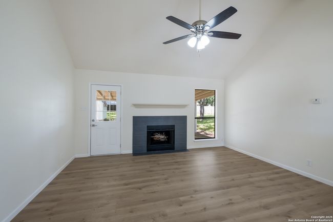 1390 Misty Ln, House other with 3 bedrooms, 2 bathrooms and null parking in Spring Branch TX | Image 7
