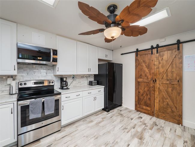 5 W Mesquite Ave, House other with 2 bedrooms, 2 bathrooms and null parking in Rogers TX | Image 12