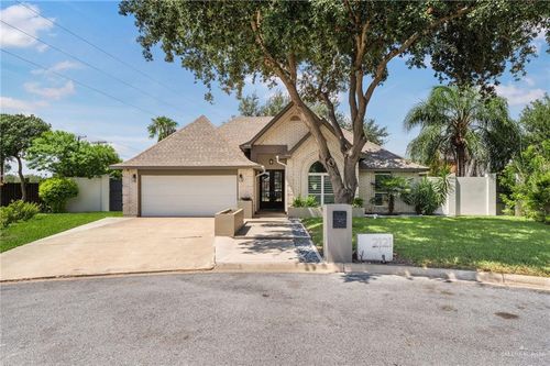 2121 Umar Ave, McAllen, TX, 78504-5662 | Card Image