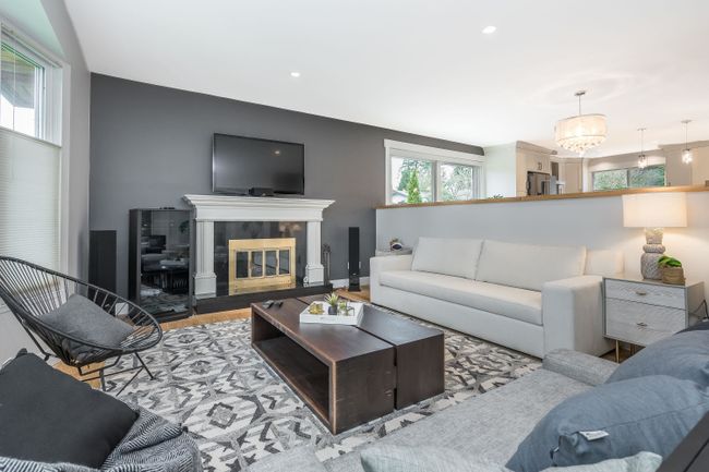5861 Kilkee Drive, House other with 3 bedrooms, 3 bathrooms and 14 parking in Surrey BC | Image 6