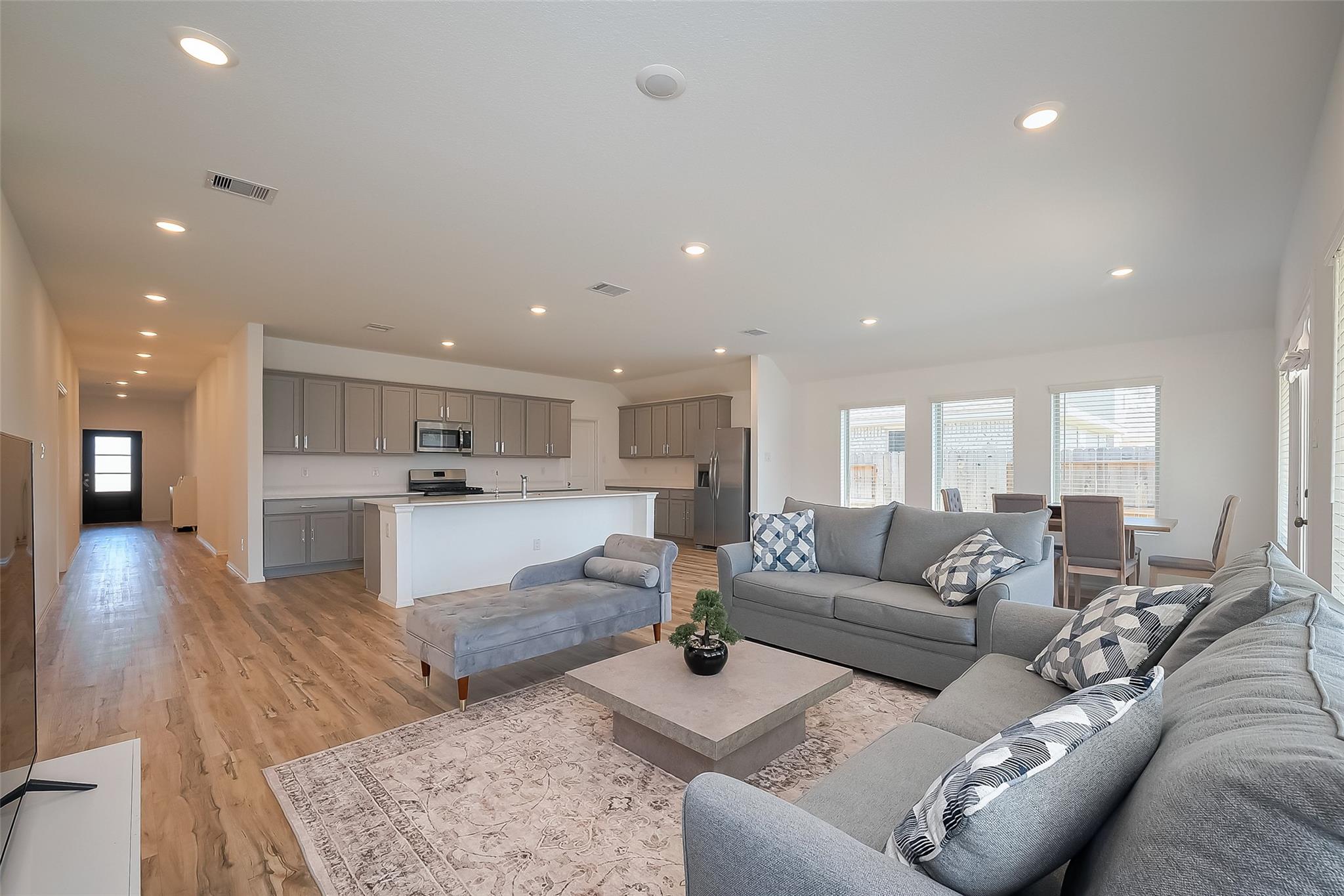 Residential Lease in Richmond 3