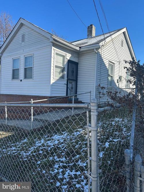 917 47th Pl Ne, WASHINGTON, DC, 20019-3721 | Card Image