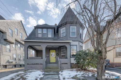 15 Warrenton Ave, Hartford, CT, 06105-4018 | Card Image