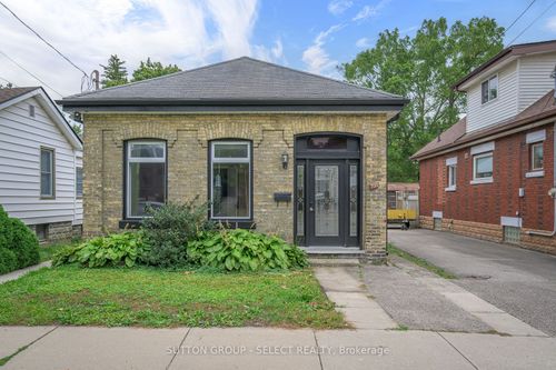 733 Princess Ave, London, ON, N5W3M2 | Card Image