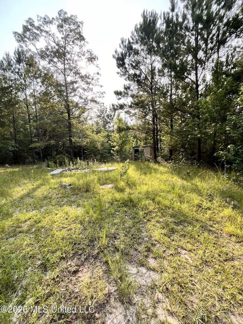 27 Roy Road, Lumberton, MS, 39455 | Card Image