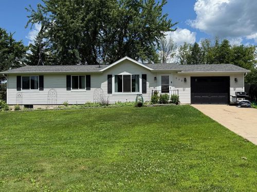 W232 Oak Street, BLOOMFIELD, WI, 54940 | Card Image